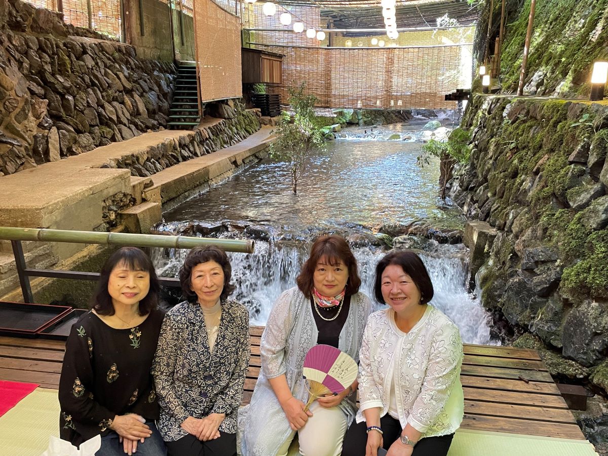京都・貴船の川床》で涼風と瀬音、鮎を堪能してきました♡ | 県人会